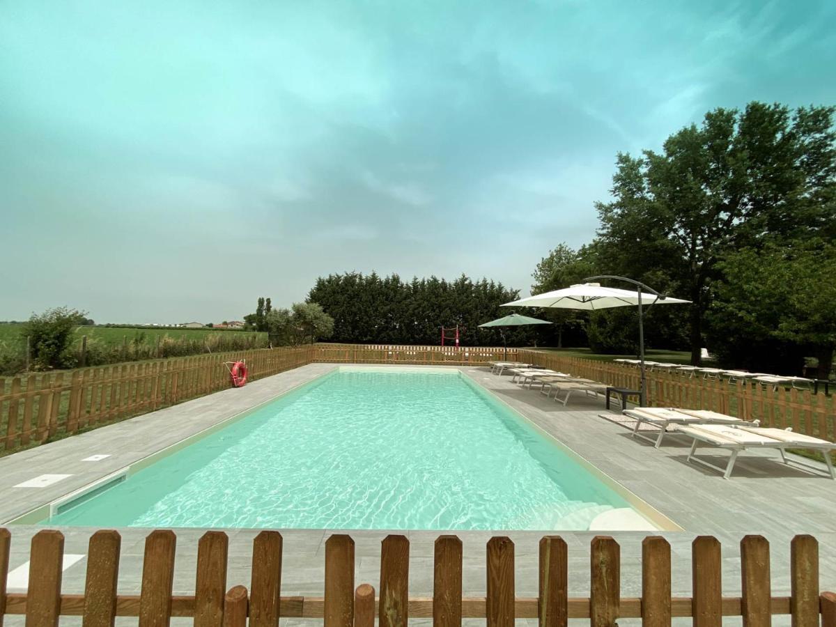 Il Bianconiglio R&B Bed and Breakfast Carraie Exterior foto
