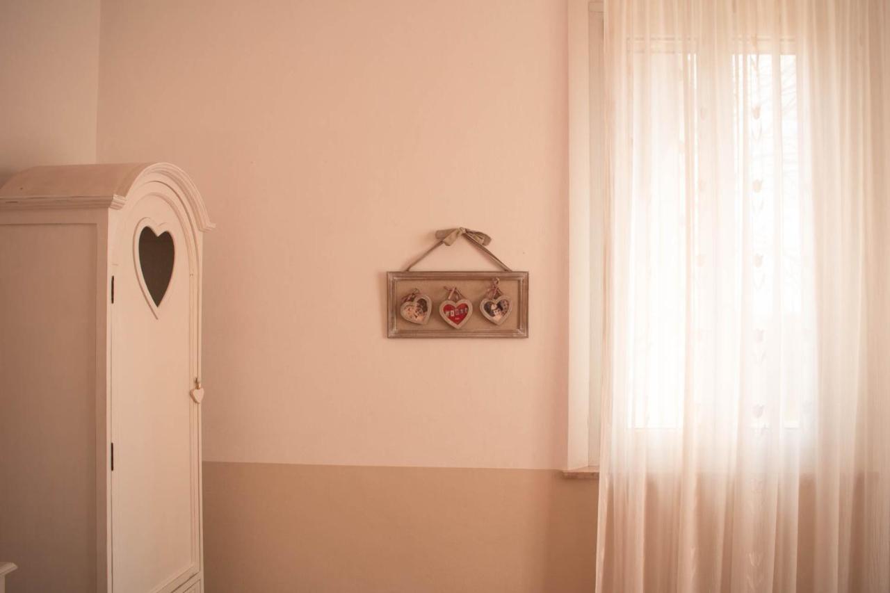 Il Bianconiglio R&B Bed and Breakfast Carraie Exterior foto