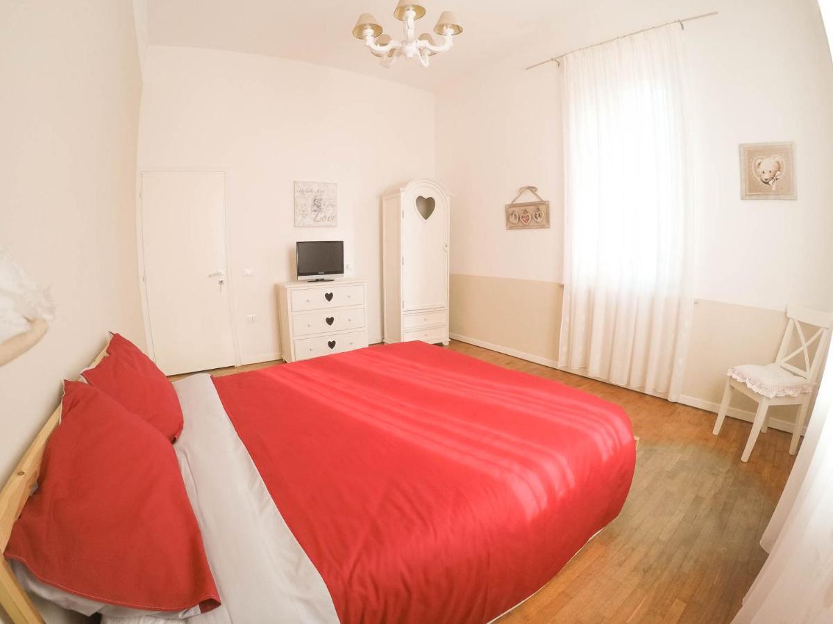 Il Bianconiglio R&B Bed and Breakfast Carraie Exterior foto